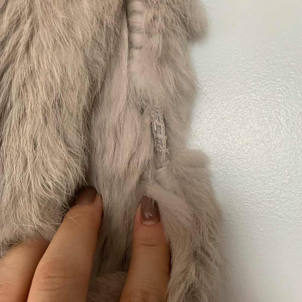 Love Token • Genuine Rabbit Vest - Picture 4 of 13